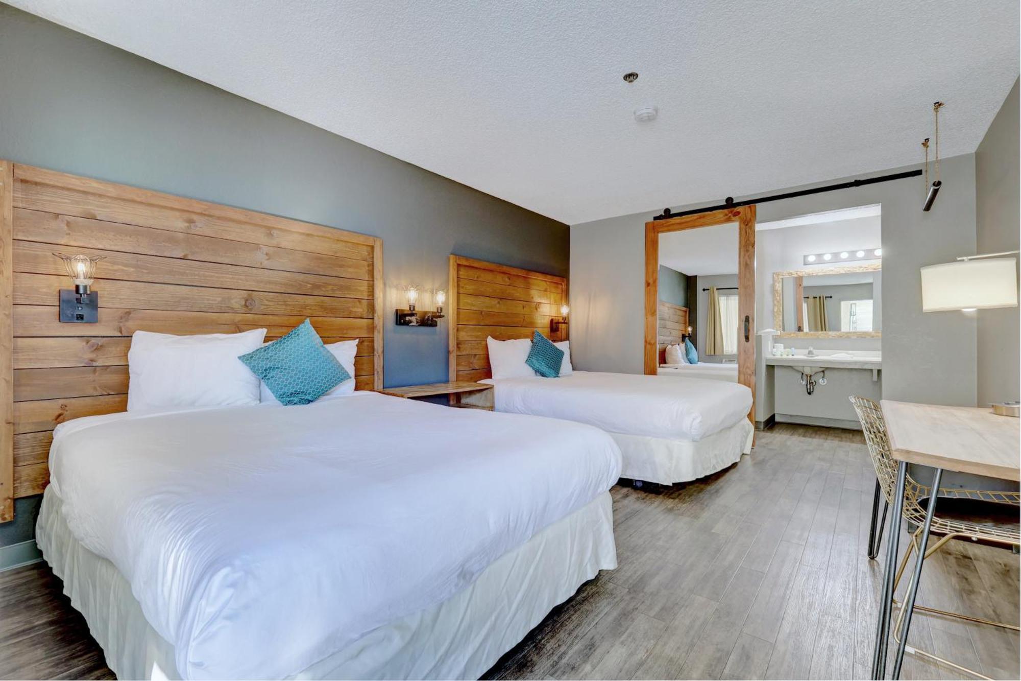 The Infusion Beach Club Palm Springs Bagian luar foto