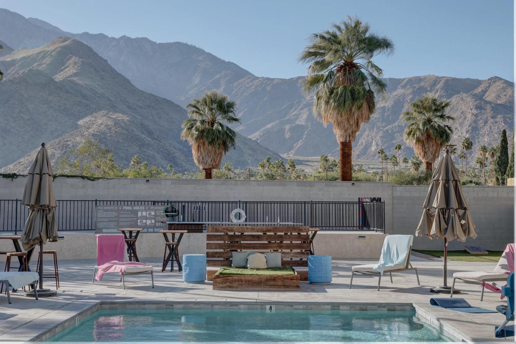 The Infusion Beach Club Palm Springs Bagian luar foto