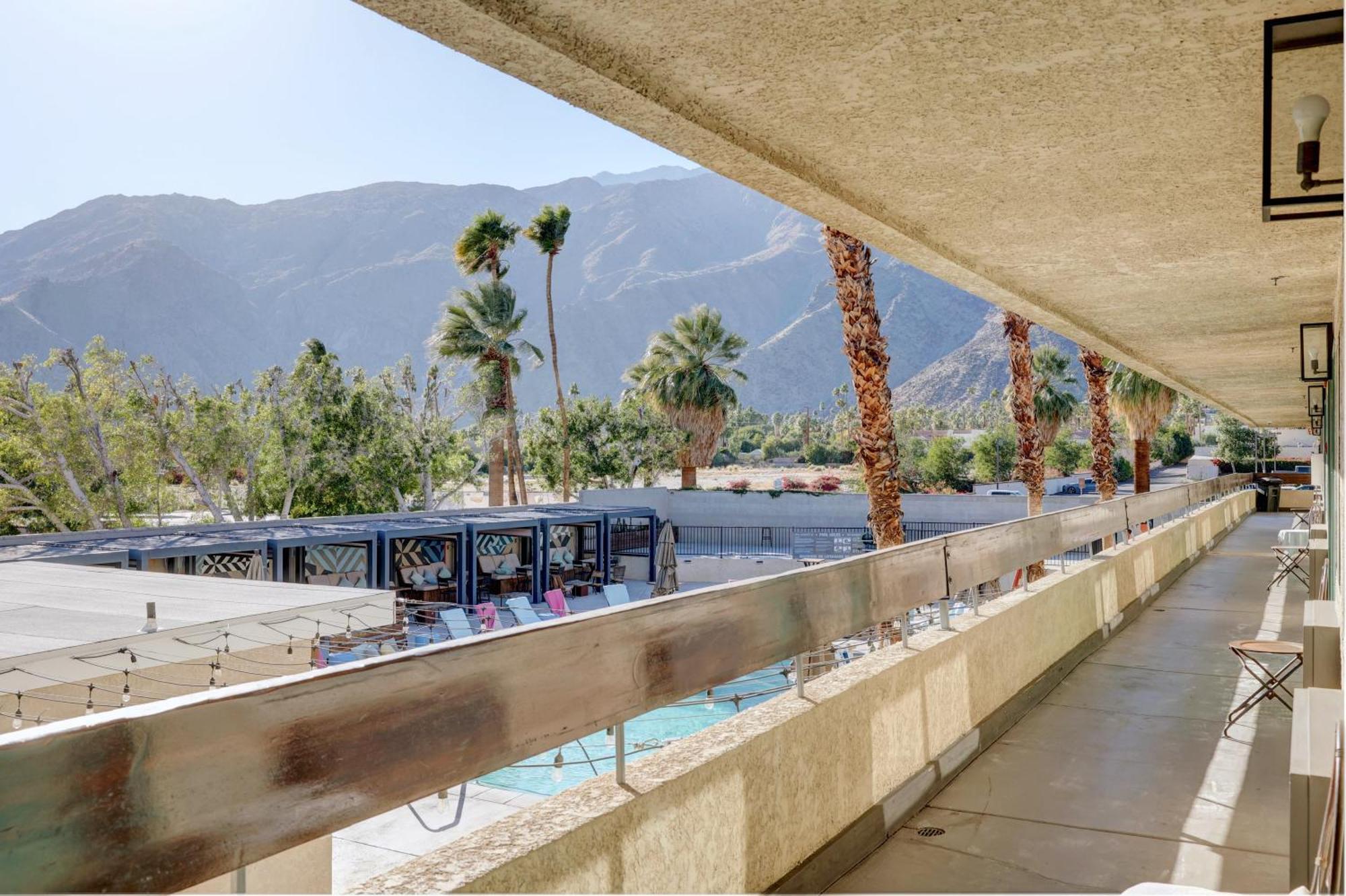 The Infusion Beach Club Palm Springs Bagian luar foto
