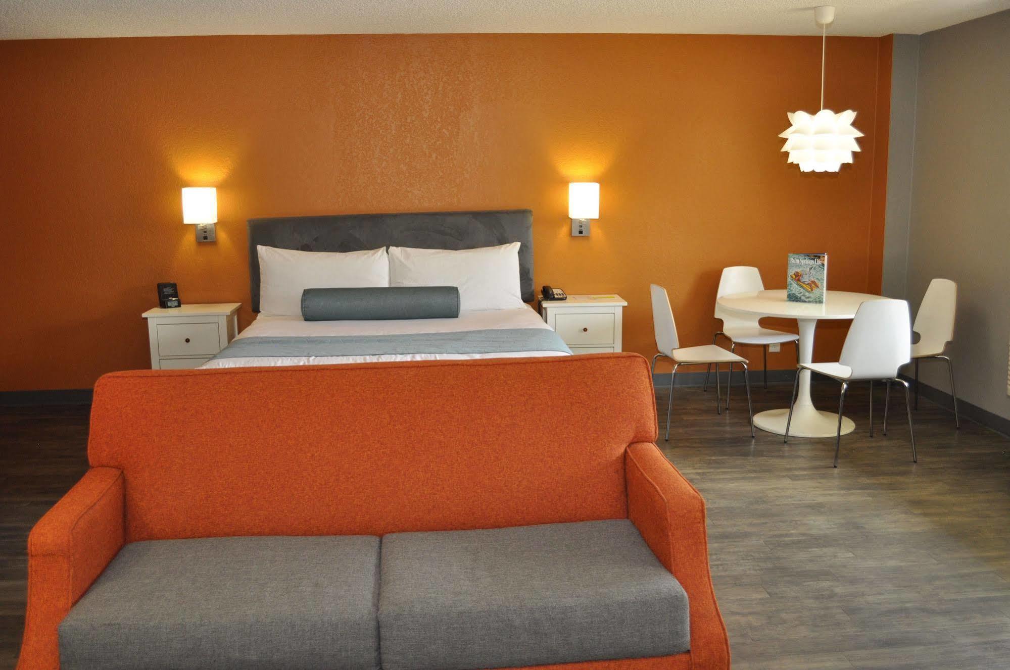 The Infusion Beach Club Palm Springs Bagian luar foto